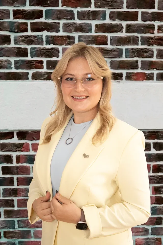 Анастасия Яхшибекова, учитель английского языка